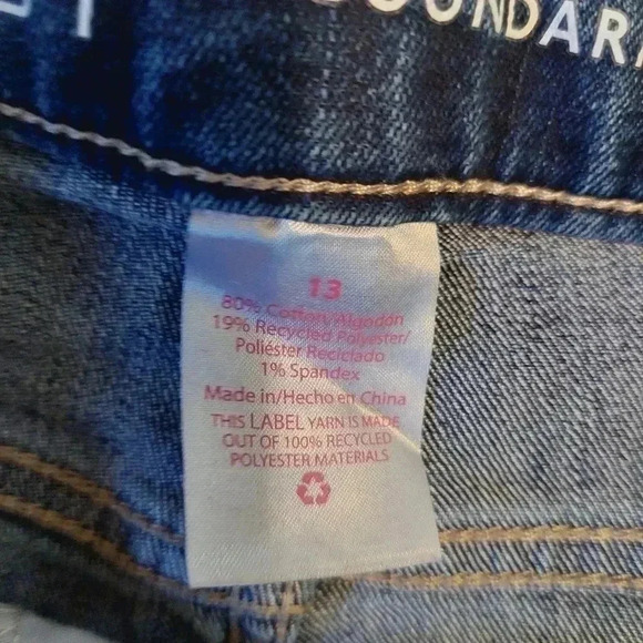 No Boundaries Womens size 13  Flare Leg  Denim Stretch Jeans - Picture 4 of 5